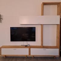 Mobile tv artigianale 