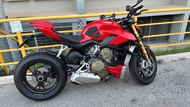 Ducati Streetfighter V4 S