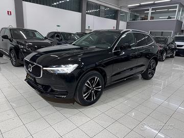 XC60 2.0B4 197CV Momentum CERCHIO 19 VETRI SCURI