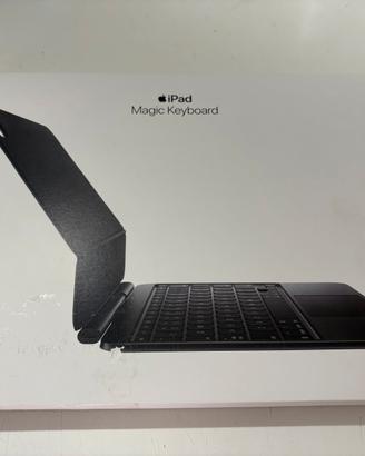 Apple magic keyboard + Pencil pro + Smart folio