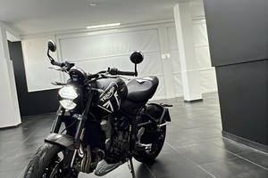 Triumph Trident 660