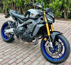 YAMAHA MT-09 SP 2024+2 treni di gomme
