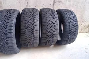 gomme invernali 215 /40 R 17   87v