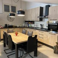 Cucina completa di elettrodomestici