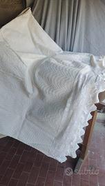 Copriletto in cotone fatto a mano