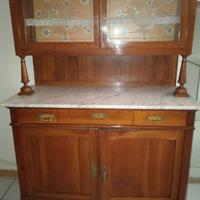 Credenza con piano in marmo