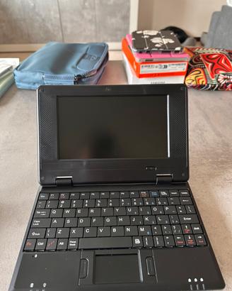 Mini laptop / notebook portatile compatto NUOVO