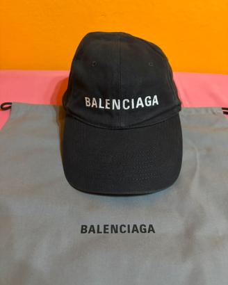 Cappello Balenciaga