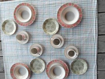 set 4 pcs piatti e tazze CORELLE 