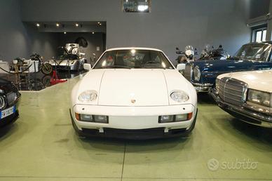 Porsche 928S 1984