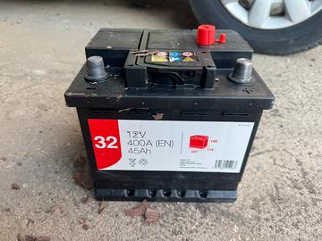 Batteria Auto Norauto N. 32 (12V 45Ah 400A)
