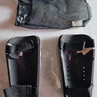 scarpette calcetto e parastinchi