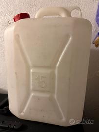 Taniche in plastica per alimenti