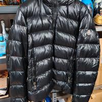 Giacca invernale Moncler vintage tenuta bene