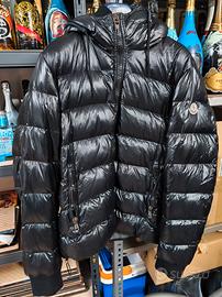 Giacca invernale Moncler vintage tenuta bene