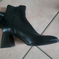 Stivaletti donna STRADIVARIUS