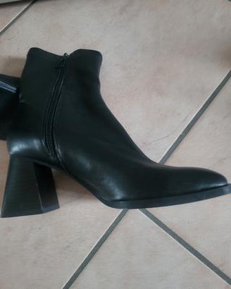 Stivaletti donna STRADIVARIUS