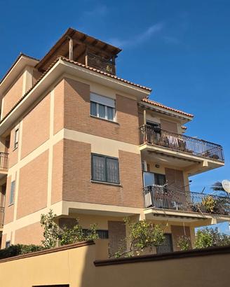 Appartamento piano terra con box auto