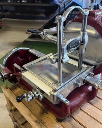 Affettatrice Cima a volano lama 300