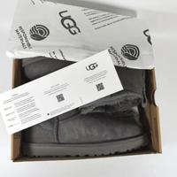 UGG grigie