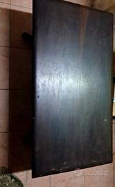 Tavolino da salotto in legno massiccio