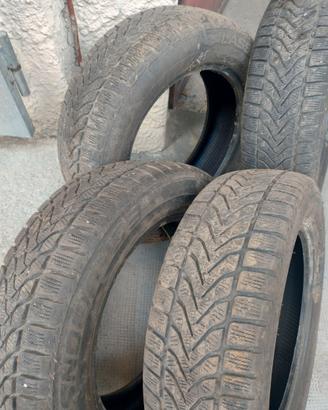 Pneumatici Invernali  175/65 R15 84T