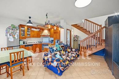 Villa di 119 m² con 4 locali e box auto a Cittadel