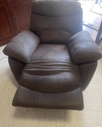 Poltrona relax  con pulsante elettrico