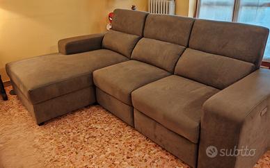 Divano Aran grigio fumo