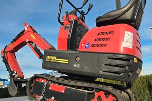 Miniescavatore EAG100T