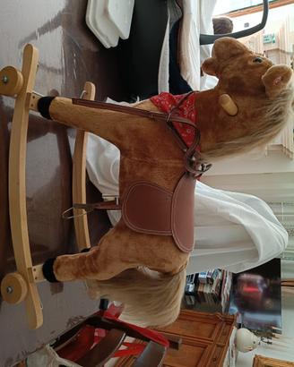 cavallo a dondolo 