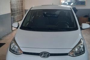 Hyundai i10 cc1.0 benzina anno 2016