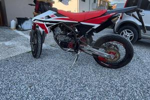 Fantic 125 competition