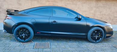 RENAULT LAGUNA 3 COUPE GT  180 cv 4Control