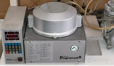 FORNO IVOCLAR P20 CON POMPA DEL VUOTO