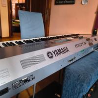 Yamaha motif es8 