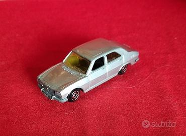 PEUGEOT 504 Norev MINI JET N° 301884 - scala 1/66