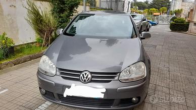 golf 1,6 berlina motori auto