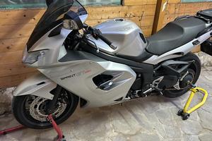 Triumph Sprint GT 1050