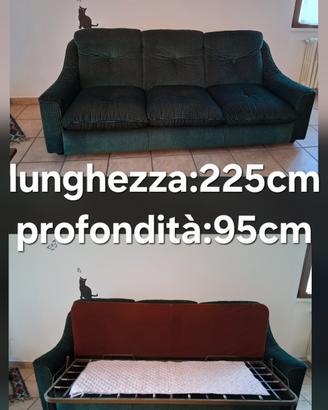 2 divani letto.  1 lettino con cassetti 