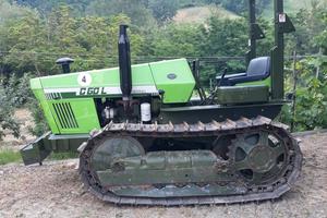 trattore agricolo cingolato