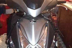 kymko agility 200 R16 euro5  2.100km abs