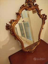 Antico specchio in cornice foglia d'oro