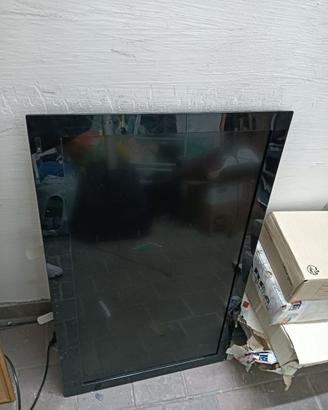 TV  uppleva 32 pollici perfettamente funzionante