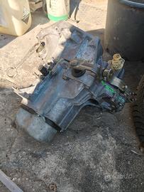 Cambio ravvicinato Peugeot 106