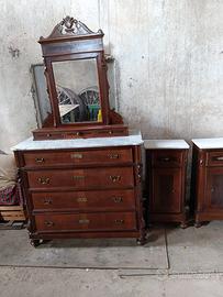 CASSETTONE E DUE COMODINI