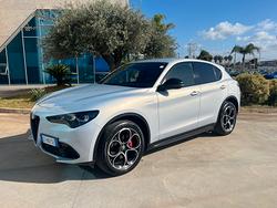 Alfa Romeo Stelvio Veloce Q4 210cv T-Stock prezzo