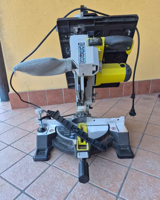 Troncatrice Ryobi RTMS1800