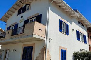 Appartamento in casa bifamiliare