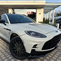 Aston Martin DBX 707
